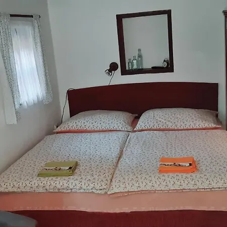 Bed & Breakfast U Studánky Adršpach