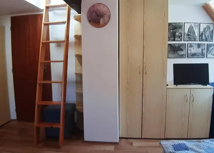 Bed & Breakfast U Studanky 3*