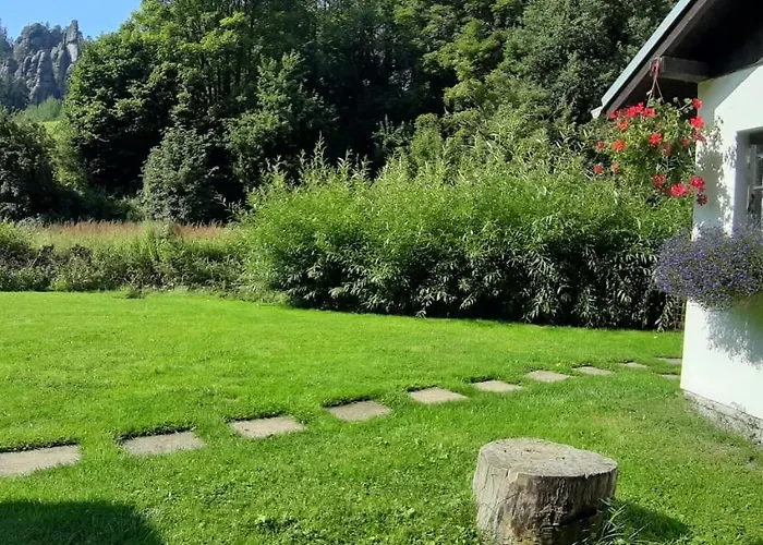 Bed & Breakfast U Studanky 3*